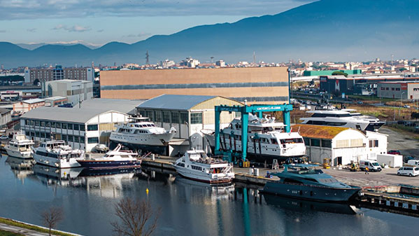 cantieri pisa shipyard